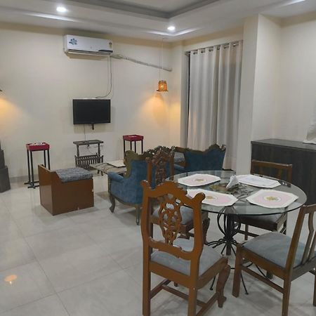 Elite Room - A Home Away 斋浦尔 外观 照片
